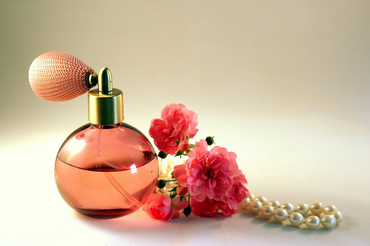 The Craftsmanship Behind Luxury Perfumes and What Makes Them Unique